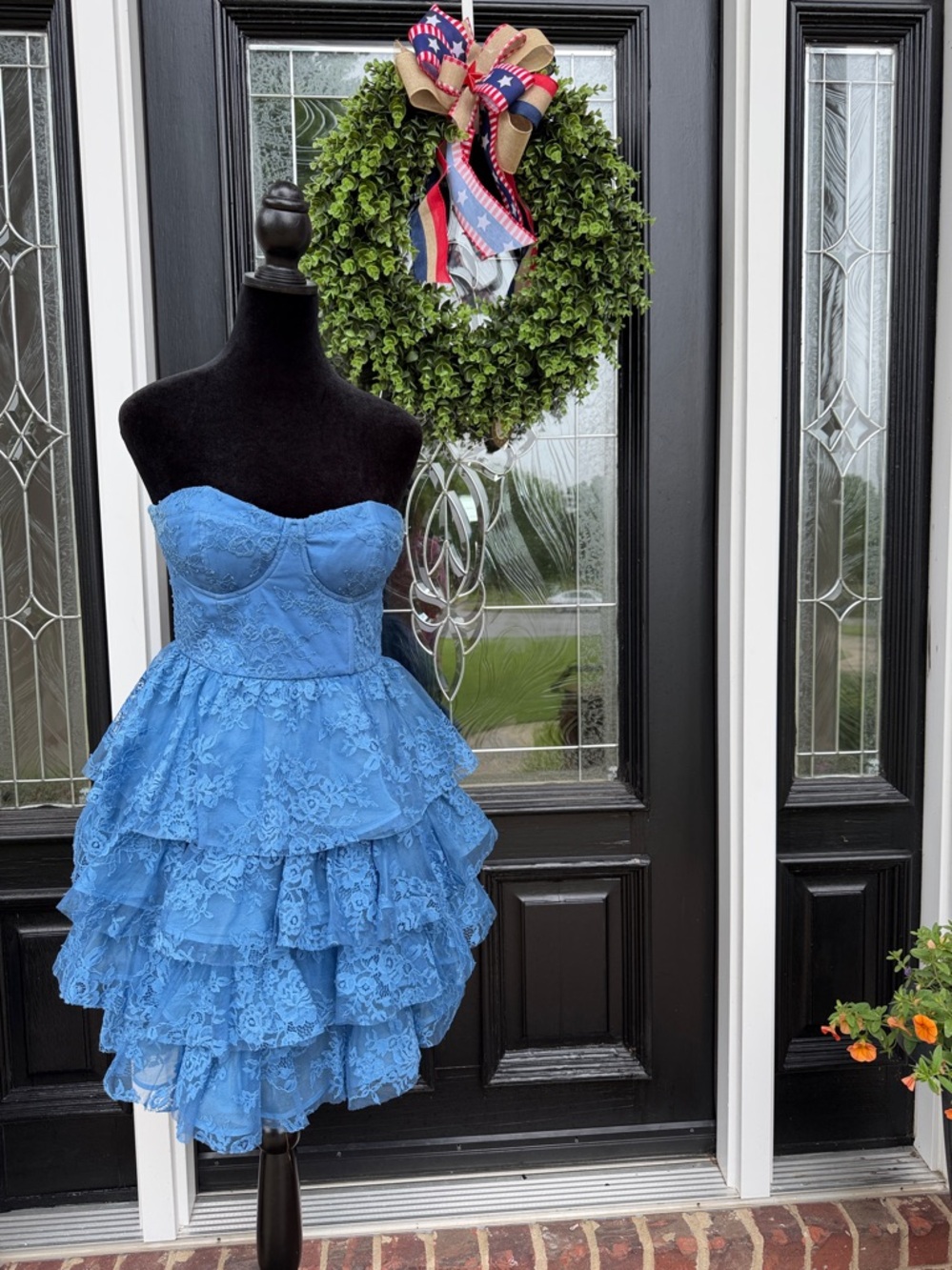 💙 Alice + Olivia Lace Mini